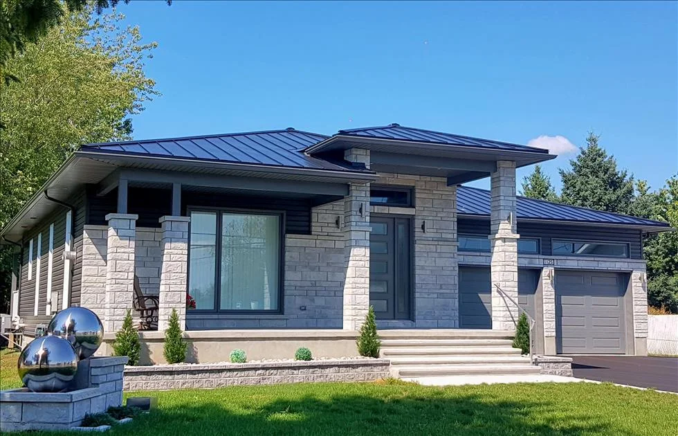 Completed Heritage Junior steel roof on a traditional home